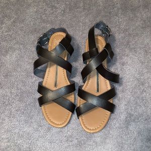 New Direction Sophia Sandals in Black